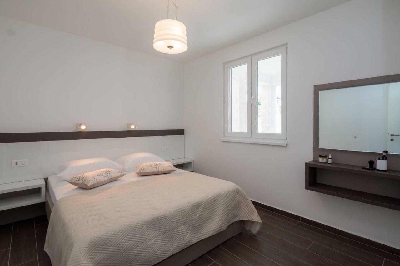 Apartmani Kos D Supetar Ngoại thất bức ảnh